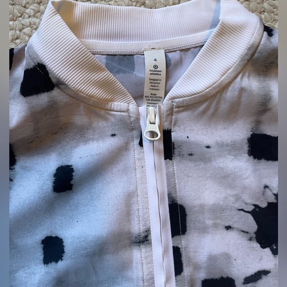 Lululemon Noir Jacket II Ghost Weave, Size 4, Grey, Black and White - Picture 6 of 10